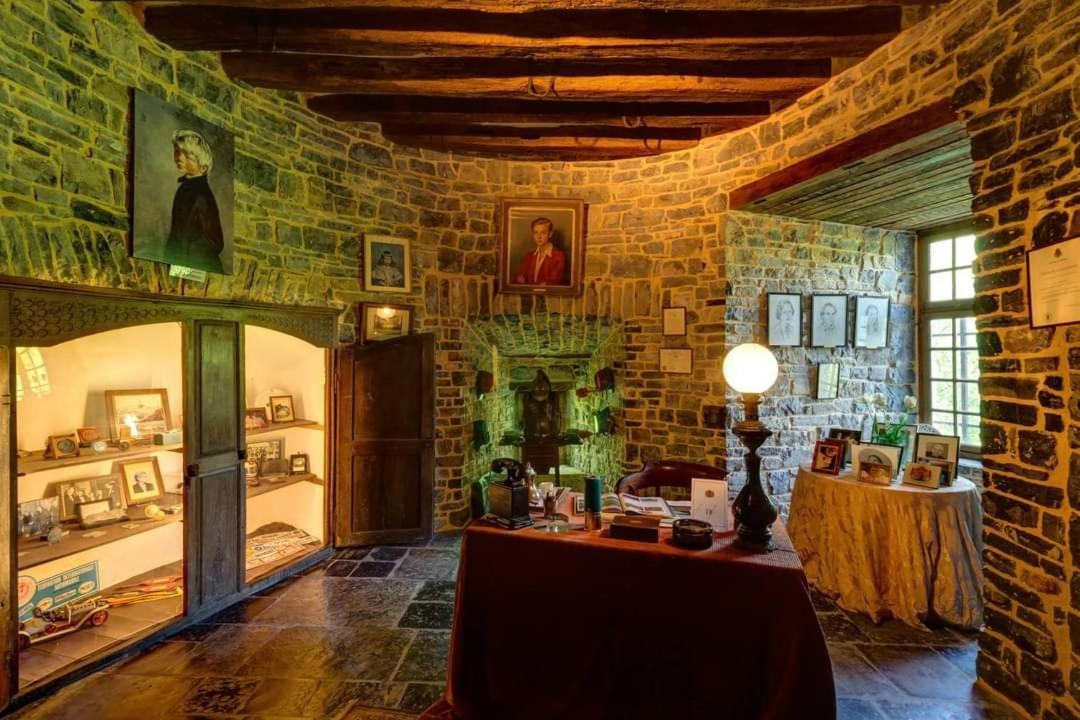 Lesse En Ciel Vous Accueille Avec Plaisir . Villa Houyet Buitenkant foto