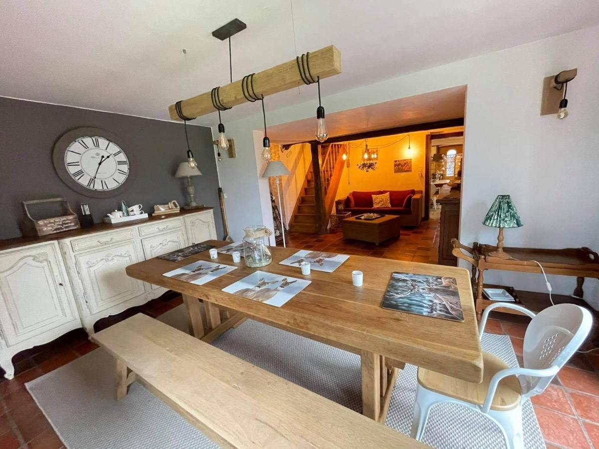 Lesse En Ciel Vous Accueille Avec Plaisir . Villa Houyet Buitenkant foto