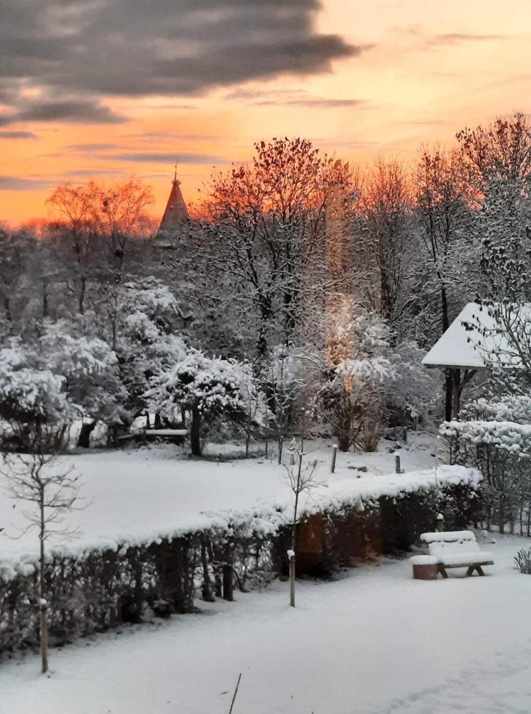 Lesse En Ciel Vous Accueille Avec Plaisir . Villa Houyet Buitenkant foto